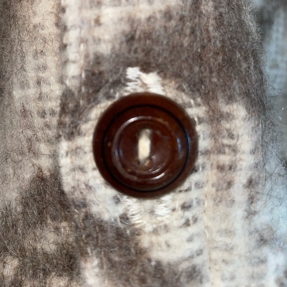 Vintage Ecuador Warm Oversized 100% Virgin Wool Coat - Picture 11 of 13